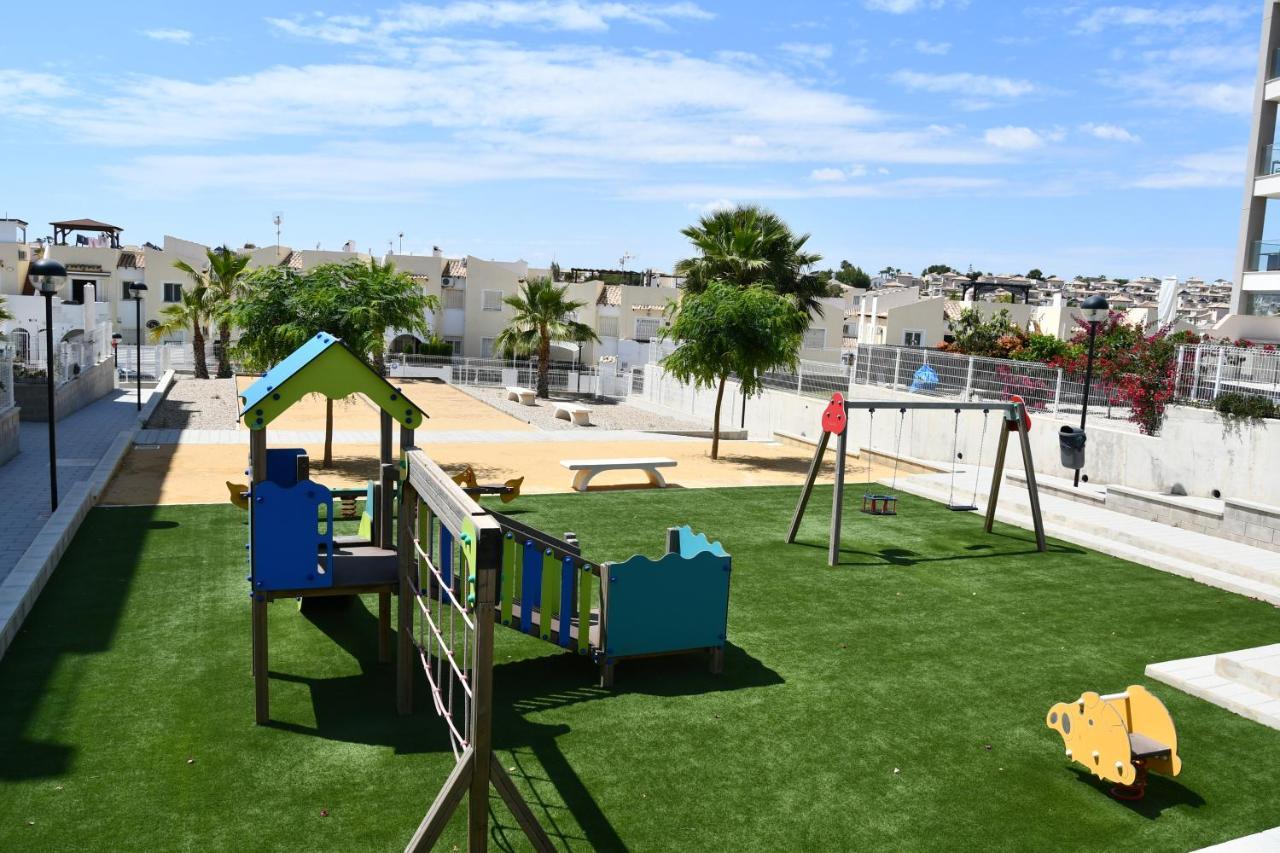 Luxurious Flat & Private Rooftop In Villamartin Orihuela Costa Dehesa de Campoamor  Εξωτερικό φωτογραφία